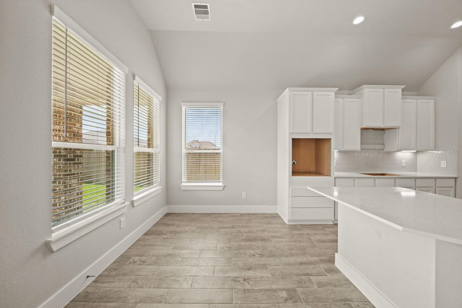 Spacious, unfurnished interior of a new home in Beacon Hill, Waller (Image 10). Spacious, unfurnished interior of a new home in Beacon Hill, Waller (Image 10).