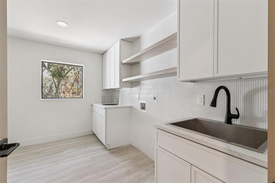 Furnished interior view inside a new home in , Winter Springs (Image 42).
