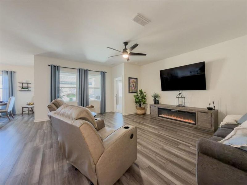 Furnished interior view inside a new home in Bentwater, Hoschton (Image 32). Furnished interior view inside a new home in Bentwater, Hoschton (Image 32).