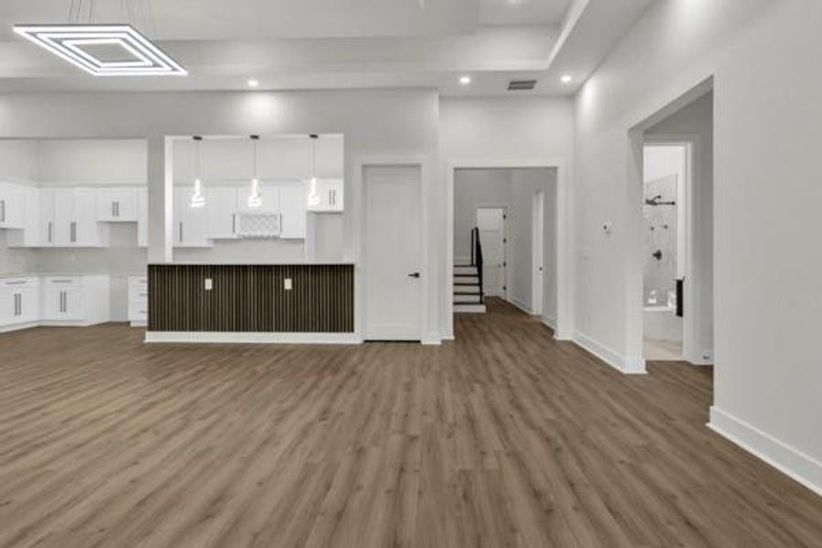 Spacious, unfurnished interior of a new home in , Atlanta (Image 94).