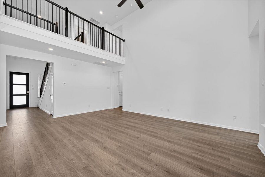 1000 Scenic Green Loop ~ Ready Now 1000 Scenic Green Loop ~ Ready Now