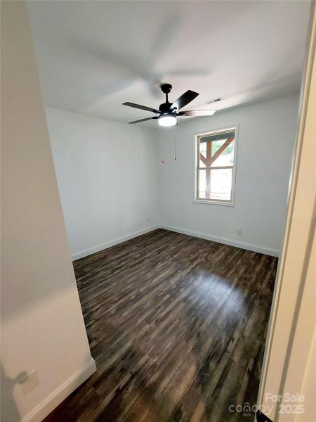 Spacious, unfurnished interior of a new home in , Hendersonville (Image 26).