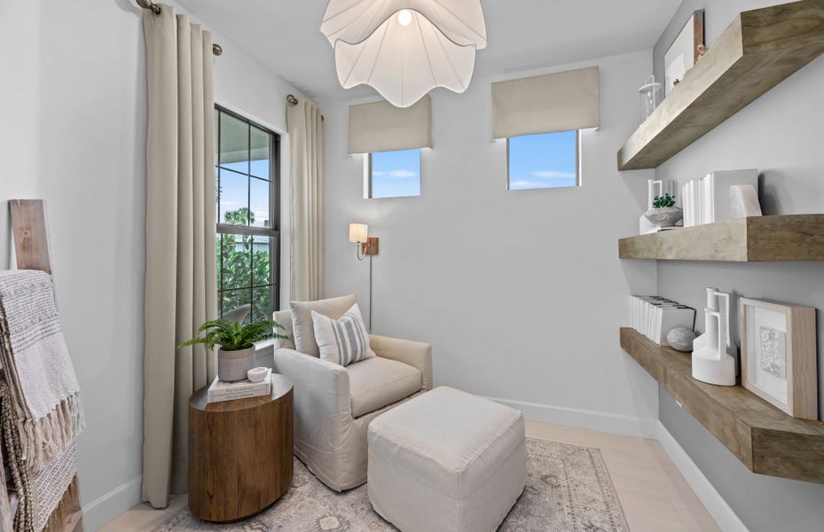 Flex room, perfect space for a home office or hobby room