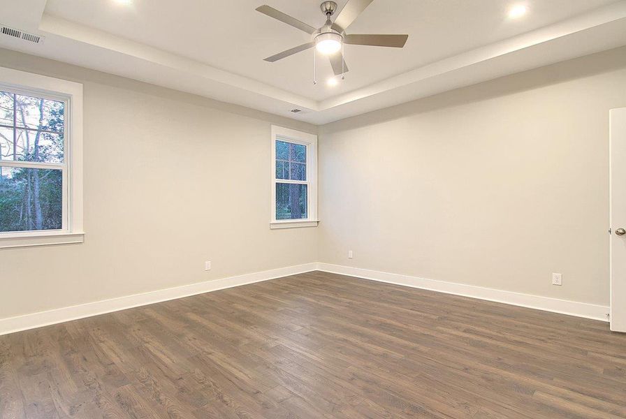 Spacious, unfurnished interior of a new home in Creek Pointe, Moncks Corner (Image 19).