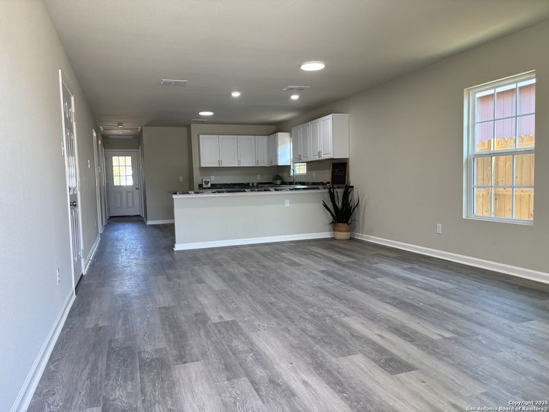 Image 27 of a home in . Image 27 of a home in .