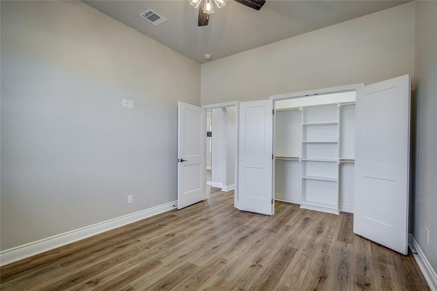 Spacious, unfurnished interior of a new home in , Greenville (Image 31).