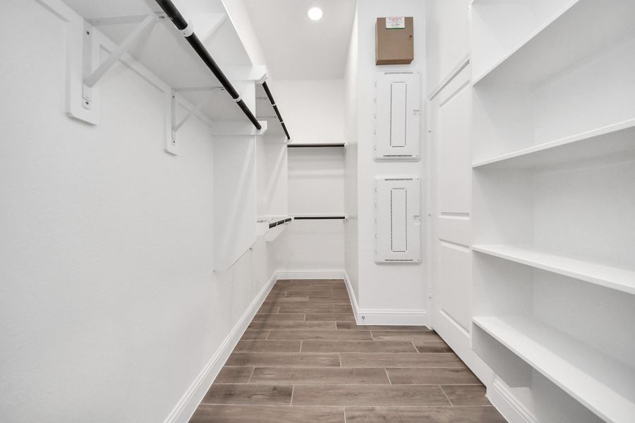 Spacious, unfurnished interior of a new home in Timber Hollow: Heritage Collection, Magnolia (Image 36).