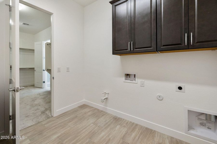 LAUNDRY ROOM LAUNDRY ROOM