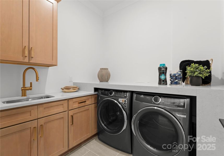 Close-up of interior finishes inside a home in , Wesley Chapel (Image 17).