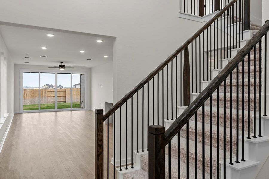 Spacious, unfurnished interior of a new home in Lariat, Liberty Hill (Image 34).