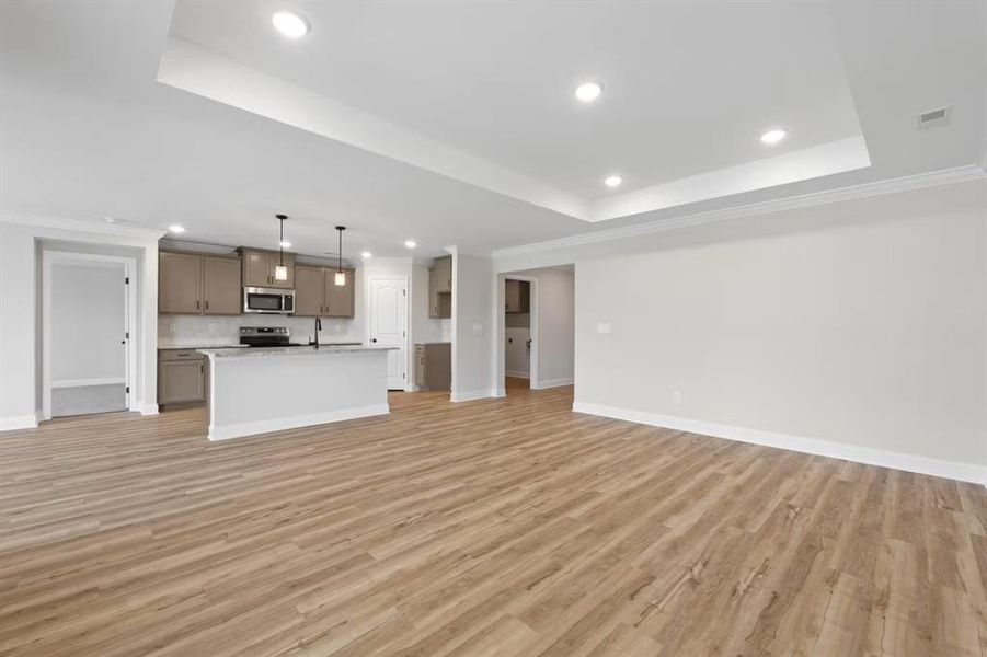 Spacious, unfurnished interior of a new home in Meadow Ridge Estates, Josephine (Image 14).