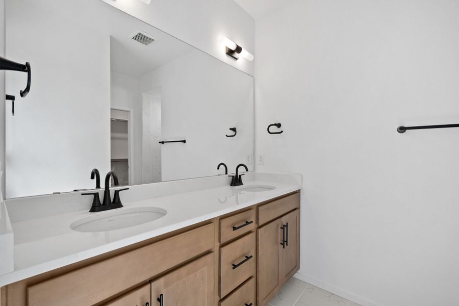Furnished interior view inside a new home in Independence, Elizabeth (Image 15).