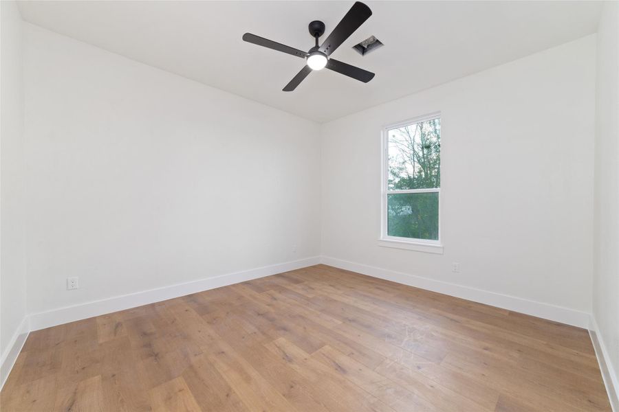 Spacious, unfurnished interior of a new home in , Houston (Image 22).
