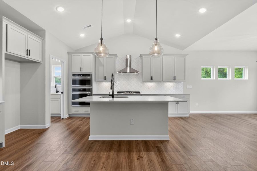 6-web-or-mls-492-beacon-hill-rd-new-home 6-web-or-mls-492-beacon-hill-rd-new-home