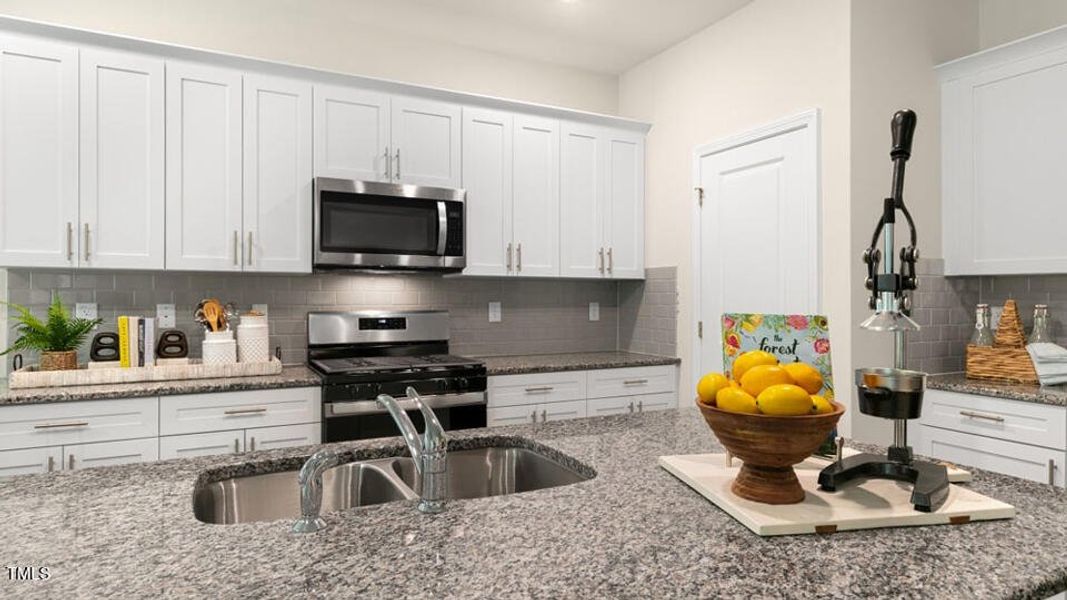 dr-horton-anderson-farm-booth-model-019 dr-horton-anderson-farm-booth-model-019