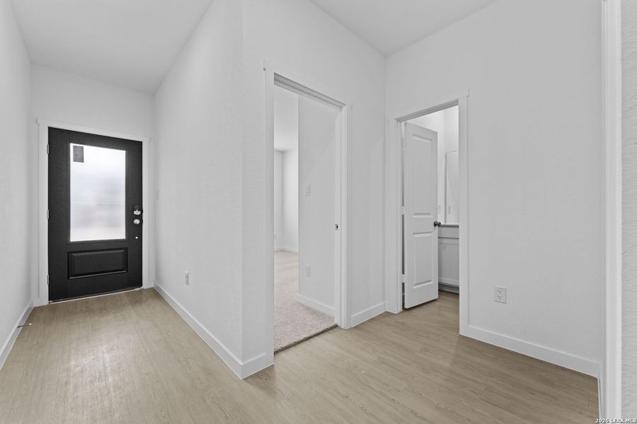 Spacious, unfurnished interior of a new home in Legacy Point, Von Ormy (Image 24).