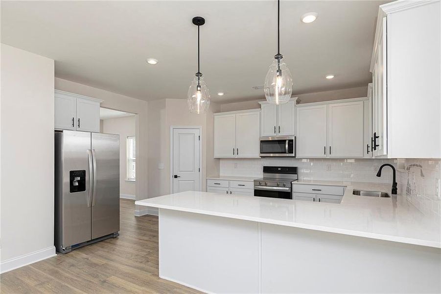 Furnished interior view inside a new home in , Dallas (Image 11).