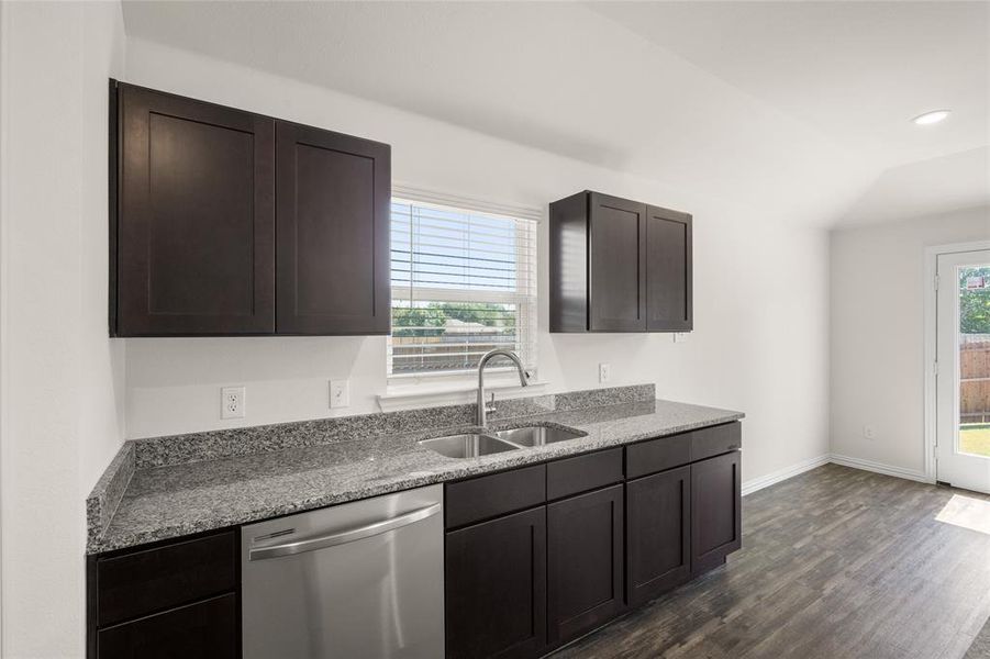 433 Rose-Kitchen-5 433 Rose-Kitchen-5