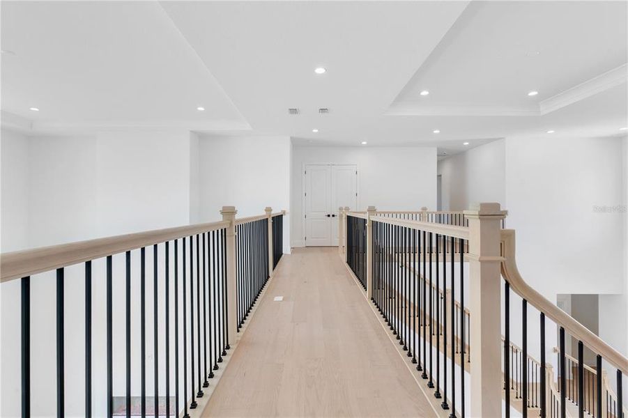 Spacious, unfurnished interior of a new home in , Orlando (Image 44).