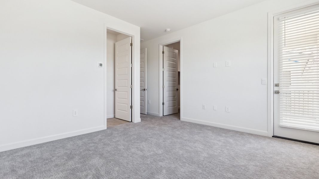 Spacious, unfurnished interior of a new home in Avance, Phoenix (Image 24).