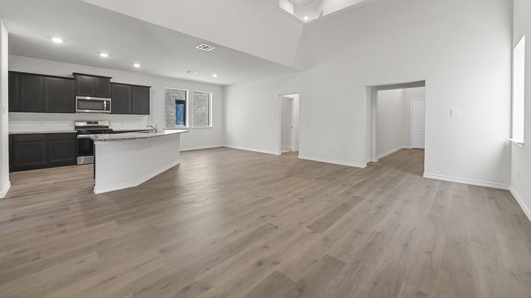 Representative unfurnished interior of a home built from the Chester by D.R. Horton in Bel Air Village, Sherman (Image 7).