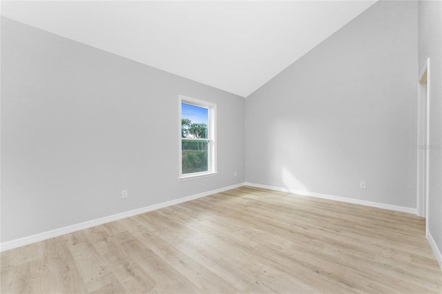 Spacious, unfurnished interior of a new home in , North Port (Image 30).