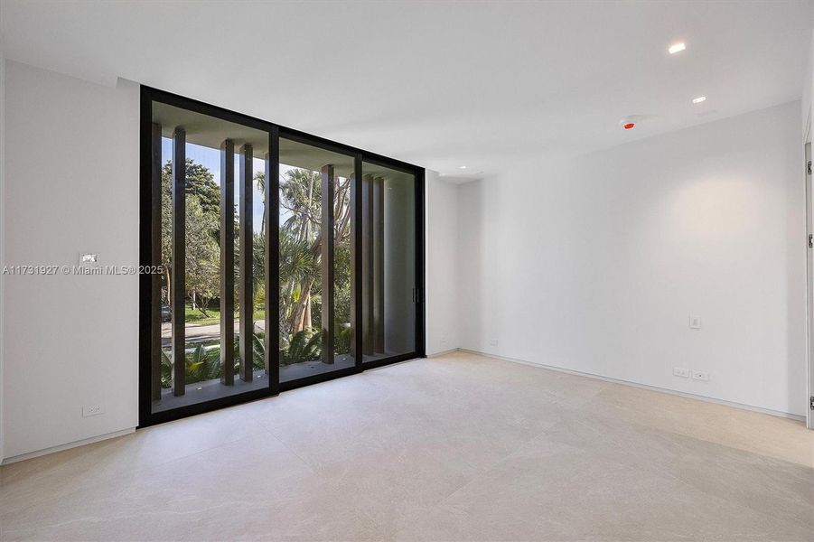 Spacious, unfurnished interior of a new home in , Key Biscayne (Image 25). Spacious, unfurnished interior of a new home in , Key Biscayne (Image 25).