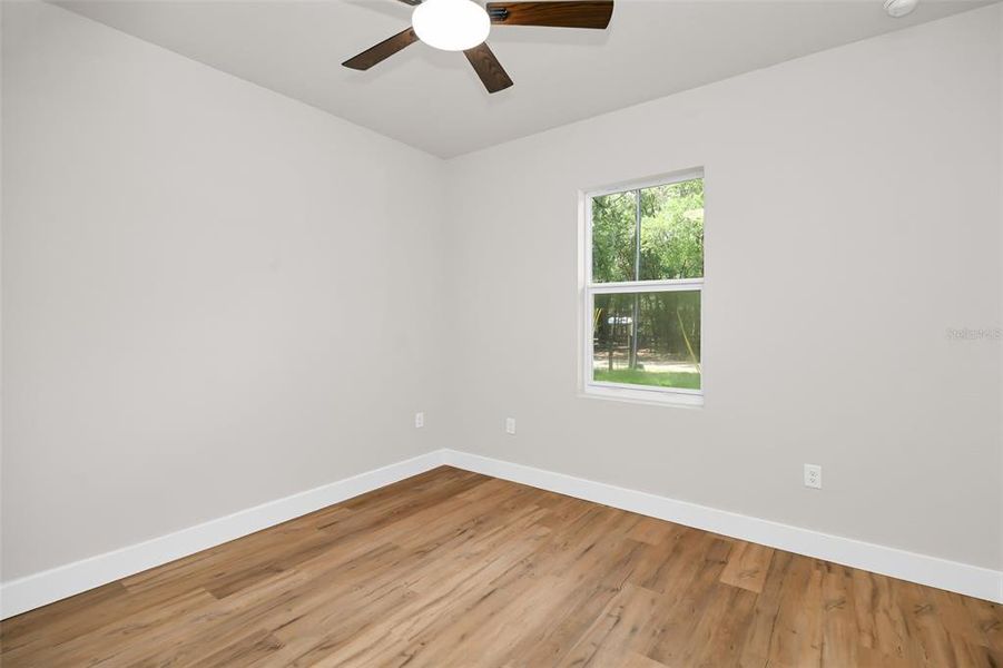 Spacious, unfurnished interior of a new home in , Dunnellon (Image 30).