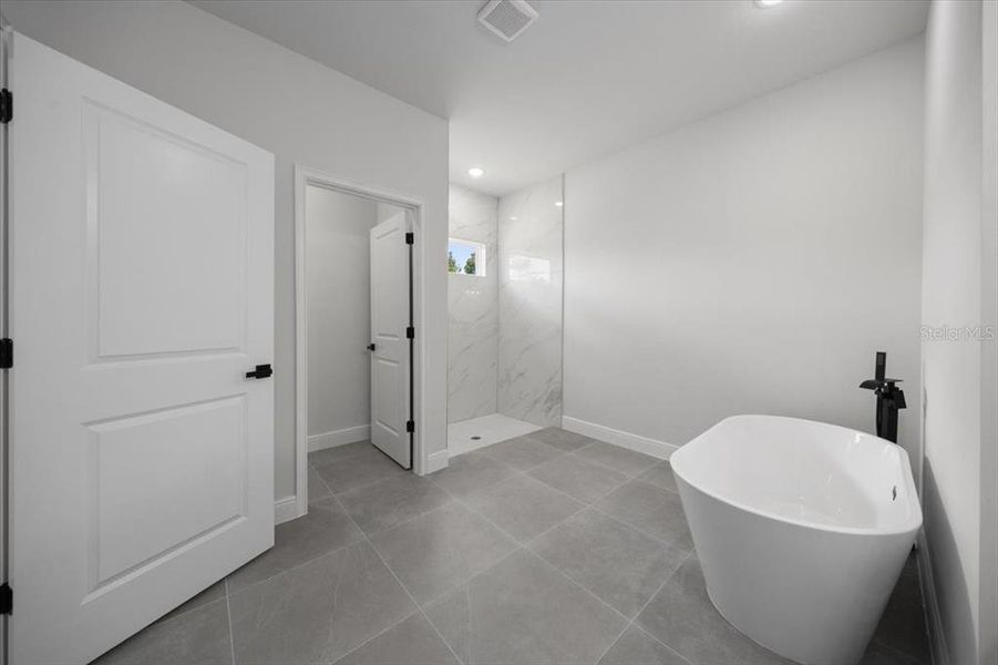 Spacious, unfurnished interior of a new home in , Ocala (Image 23). Spacious, unfurnished interior of a new home in , Ocala (Image 23).