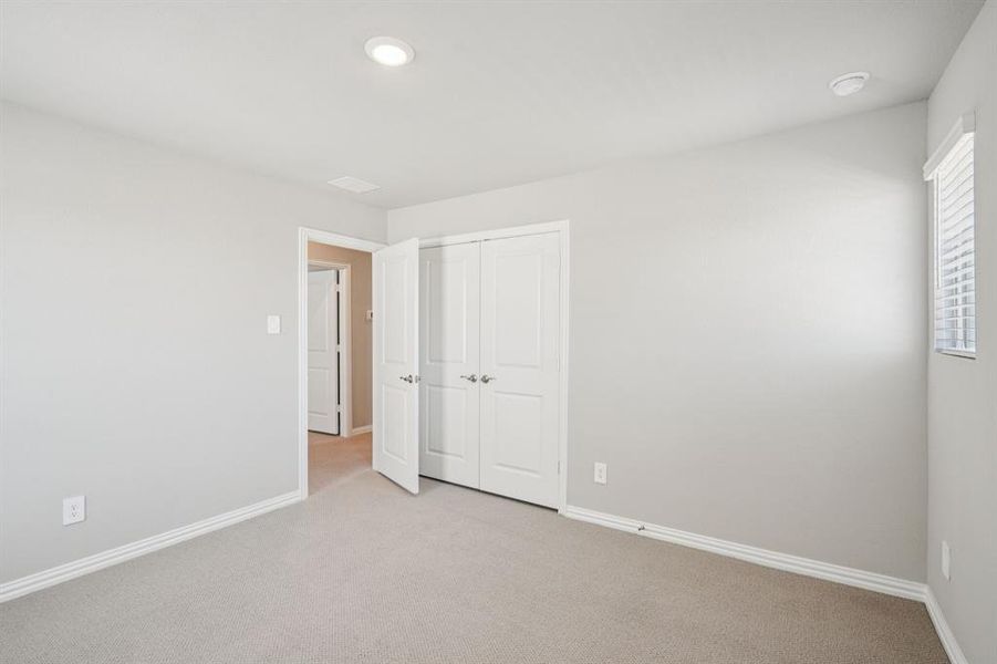 Photo is not of the actual home, but is an inspirational photo of builder’s model home and may depict options, furnishings, and/or decorator features that are not included. Photo is not of the actual home, but is an inspirational photo of builder’s model home and may depict options, furnishings, and/or decorator features that are not included.