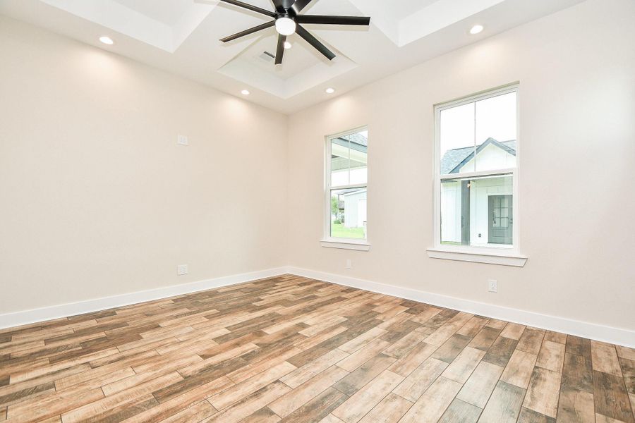 Spacious, unfurnished interior of a new home in , Palacios (Image 39). Spacious, unfurnished interior of a new home in , Palacios (Image 39).