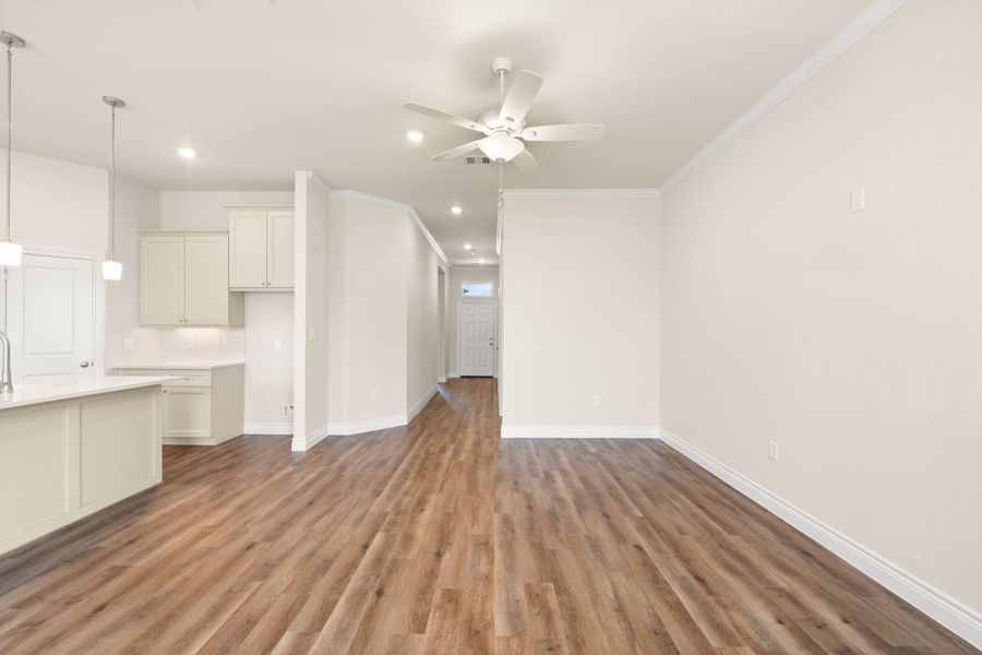 Spacious, unfurnished interior of a new home in Grand Oaks Reserve, Cleveland (Image 22). Spacious, unfurnished interior of a new home in Grand Oaks Reserve, Cleveland (Image 22).