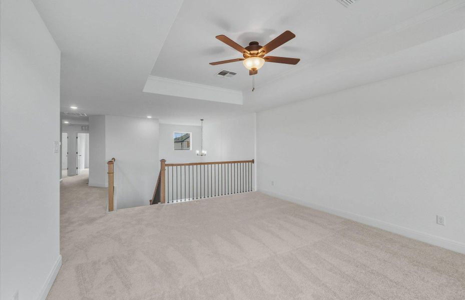 Spacious, unfurnished interior of a new home in Horizon Lake, Leander (Image 24).