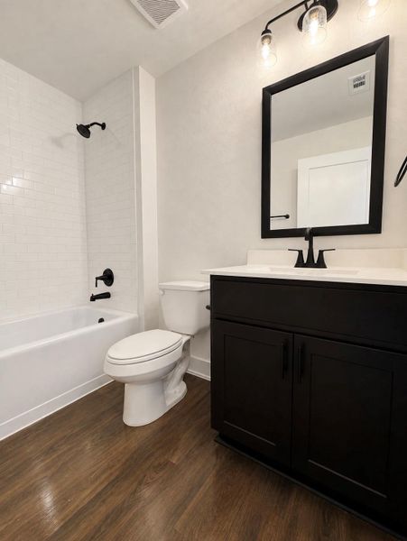 Furnished interior view inside a new home in River Ranch Trails, Dayton (Image 6).