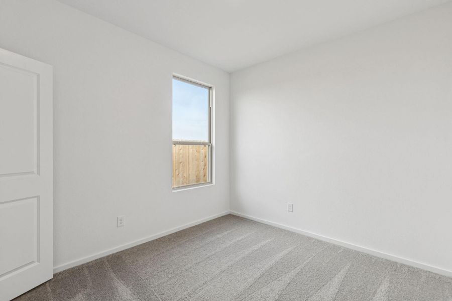 Spacious, unfurnished interior of a new home in River Ranch, Dayton (Image 21).