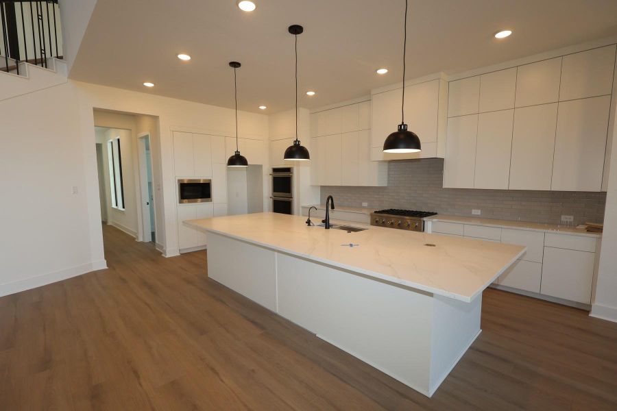 Furnished interior view inside a new home in Dunham Pointe 80′, Cypress (Image 3). Furnished interior view inside a new home in Dunham Pointe 80′, Cypress (Image 3).
