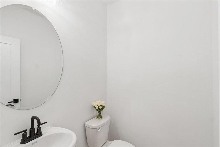 Furnished interior view inside a new home in Celesta, Scottdale (Image 10).