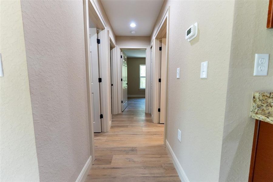 Spacious, unfurnished interior of a new home in Marion Oaks, Ocala (Image 55).