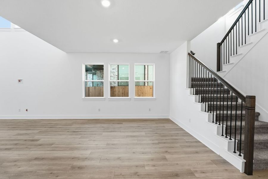 Spacious, unfurnished interior of a new home in Santa Rita Ranch, Liberty Hill (Image 12).