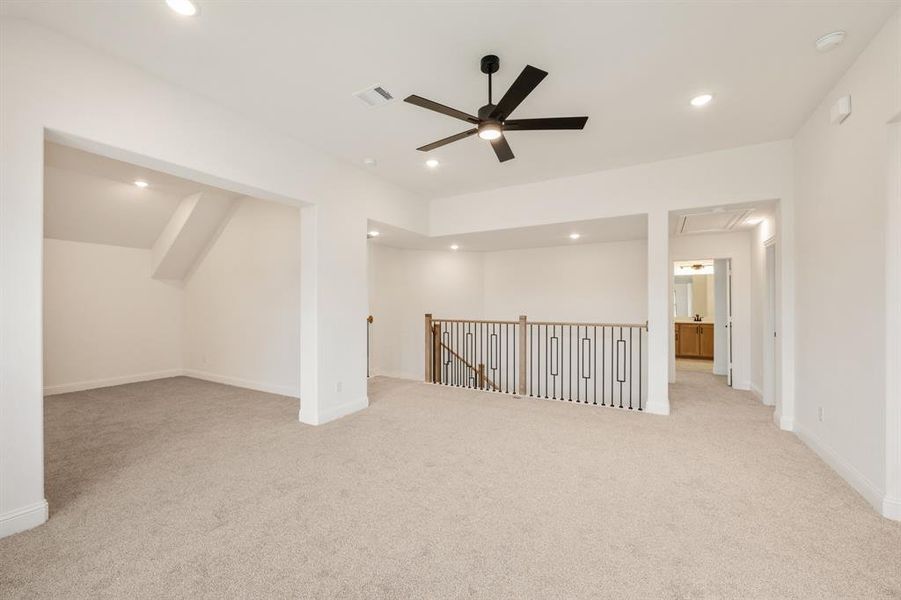 Spacious, unfurnished interior of a new home in Painted Tree Woodland District 50, McKinney (Image 28). Spacious, unfurnished interior of a new home in Painted Tree Woodland District 50, McKinney (Image 28).