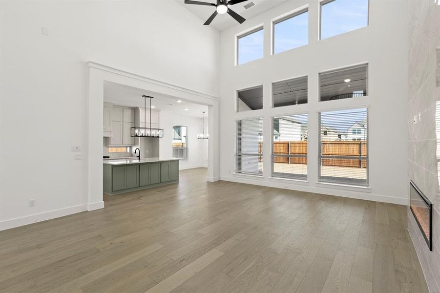 12. 14904 Chipping - Kitchen (3)