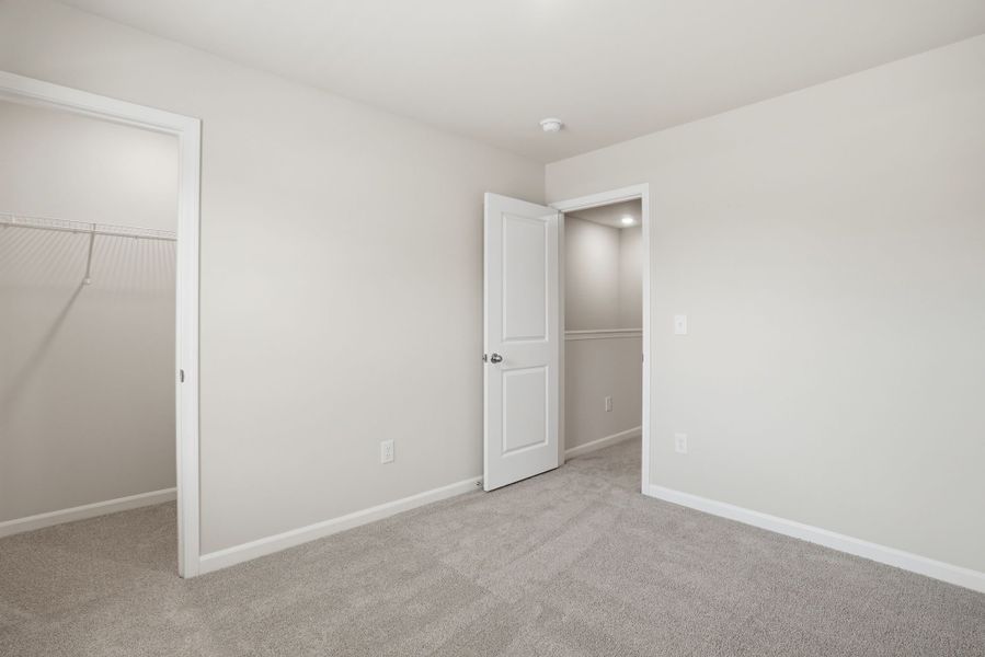 Spacious, unfurnished interior of a new home in Towns at Lake Greenwood, Greenwood (Image 17).