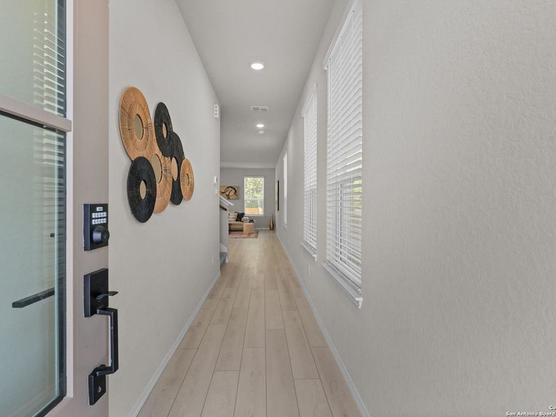 Spacious, unfurnished interior of a new home in Cedar Heights, San Antonio (Image 22). Spacious, unfurnished interior of a new home in Cedar Heights, San Antonio (Image 22).