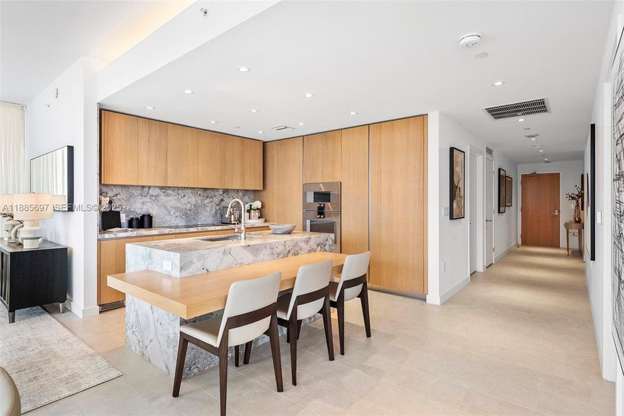 Furnished interior view inside a new home in Five Park, Miami Beach (Image 17).
