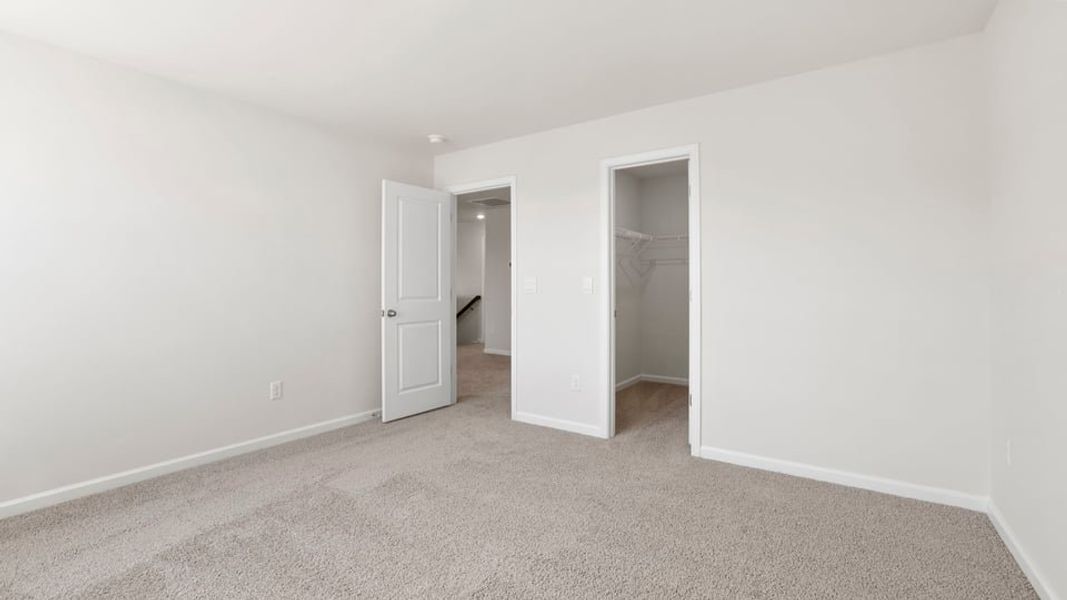 Spacious, unfurnished interior of a new home in Baxter Village, Boiling Springs (Image 34).