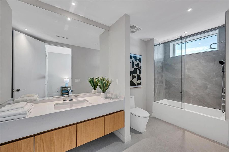 Guest 1 bath Guest 1 bath