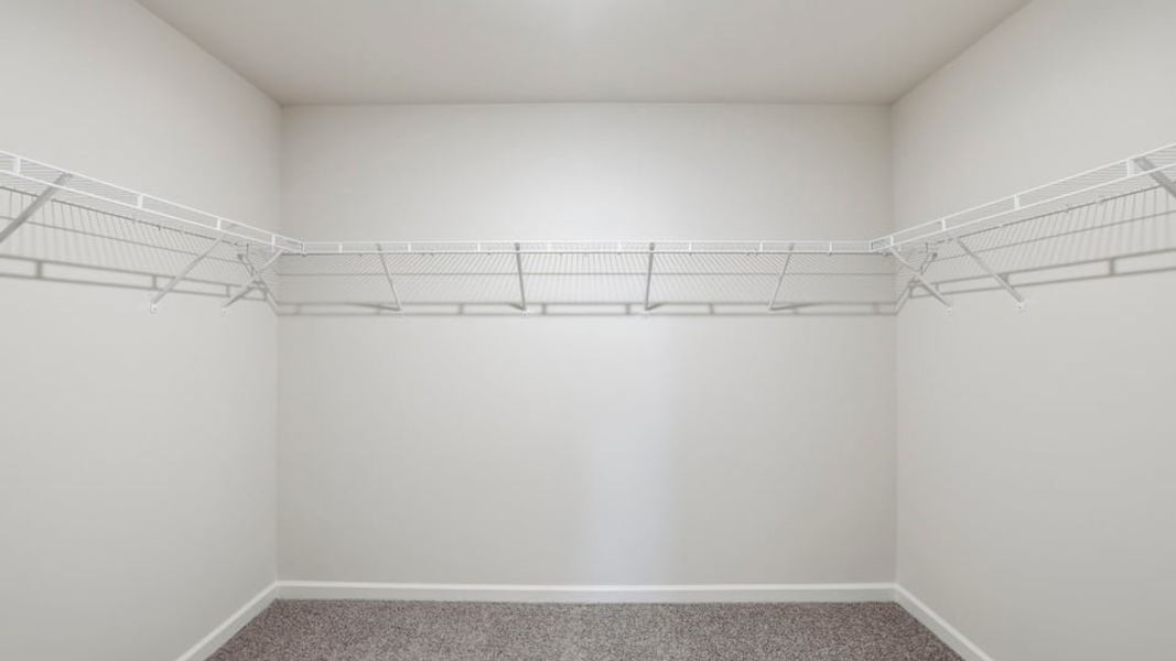 Spacious, unfurnished interior of a new home in Woodglen, Piedmont (Image 29).