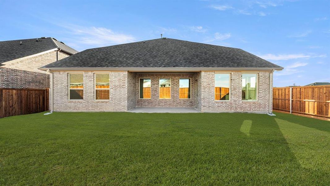 26. 9301 Derry - Back