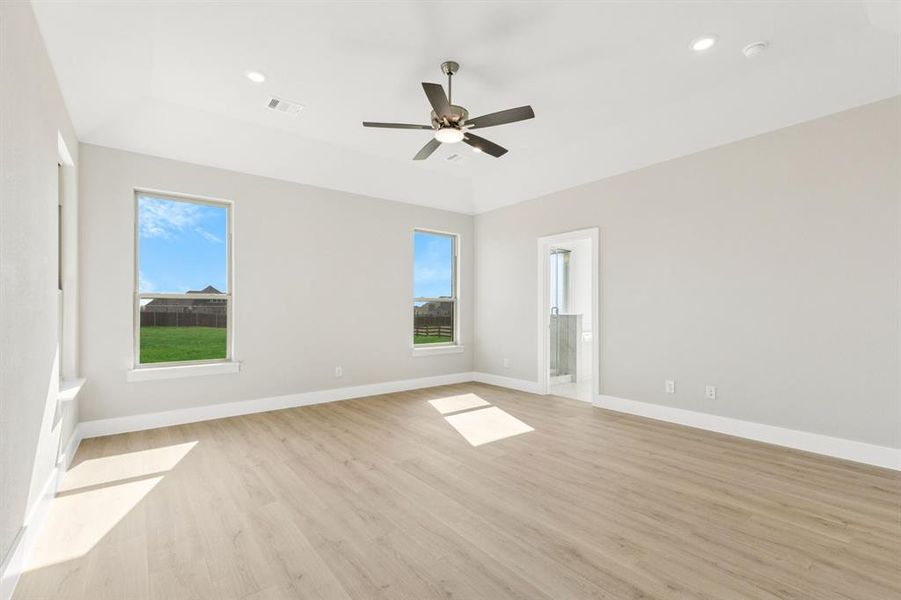Spacious, unfurnished interior of a new home in Ellis Ranch Estates, Waxahachie (Image 20).