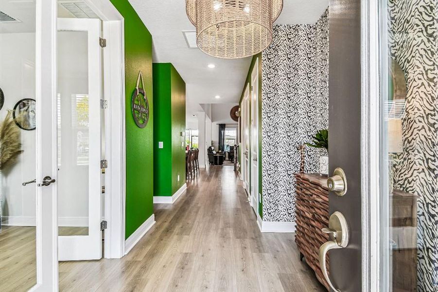 Furnished interior view inside a new home in , Tarpon Springs (Image 11).